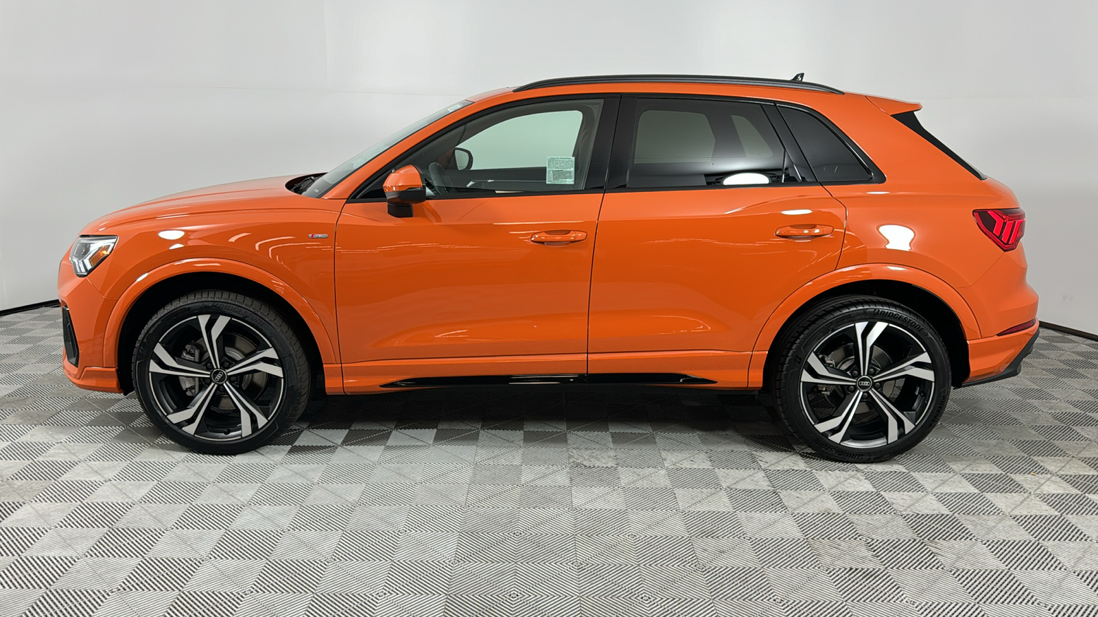 2024 Audi Q3  2