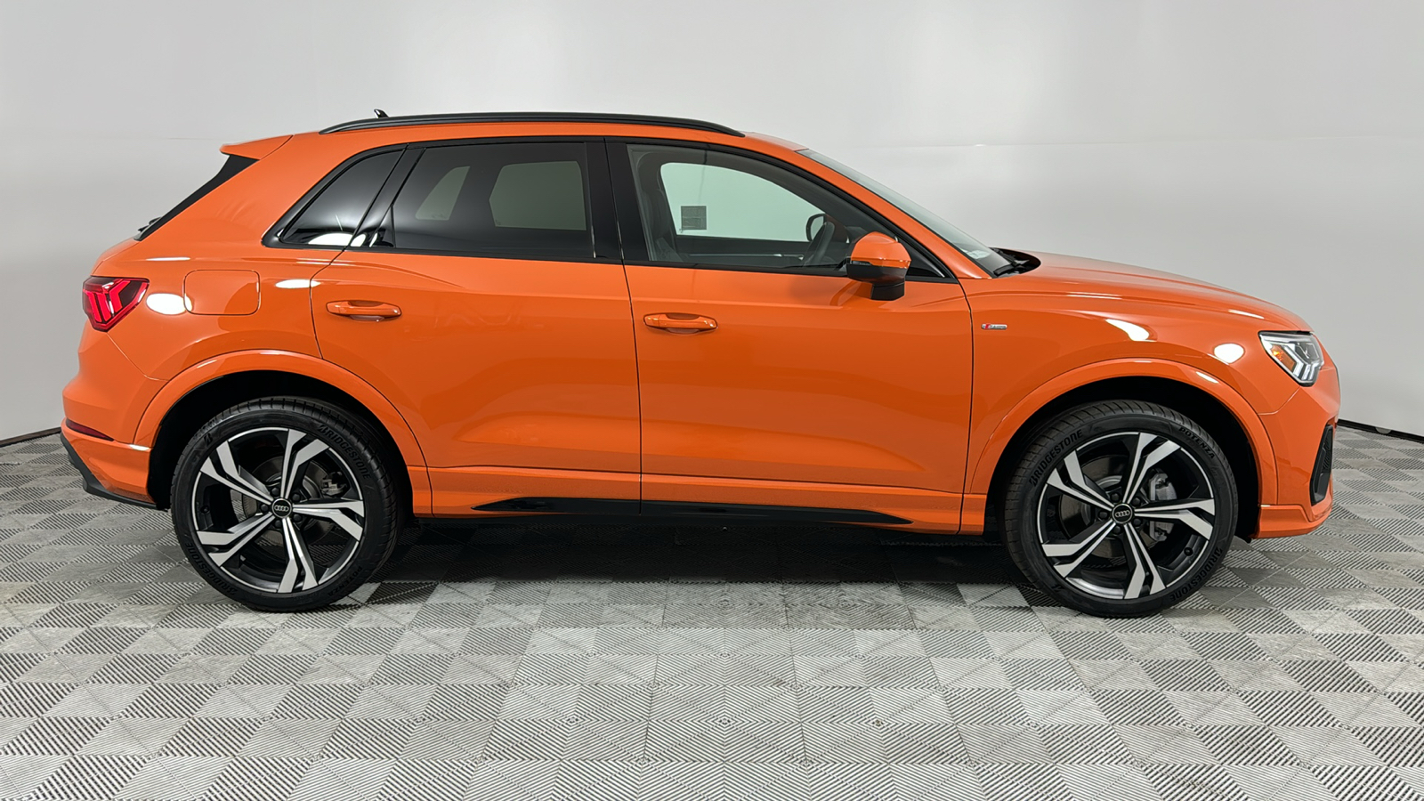 2024 Audi Q3  6