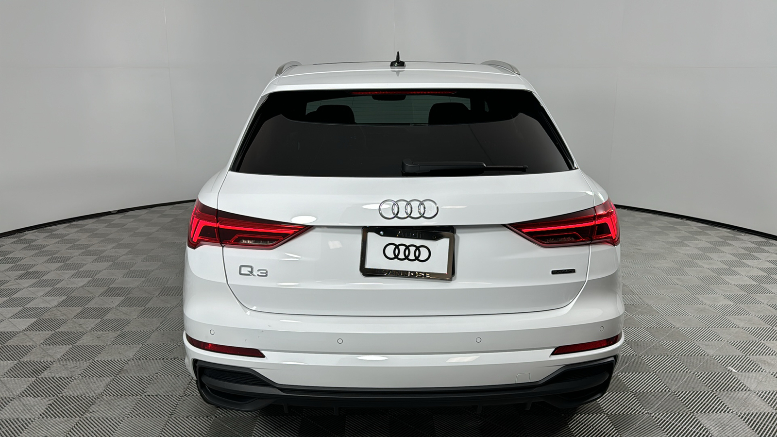 2024 Audi Q3  4