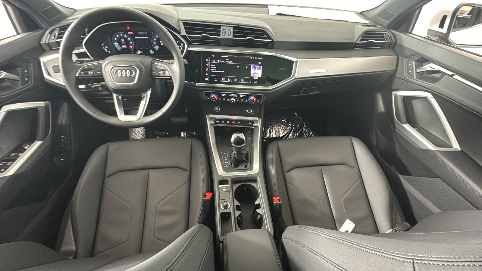 2024 Audi Q3  12