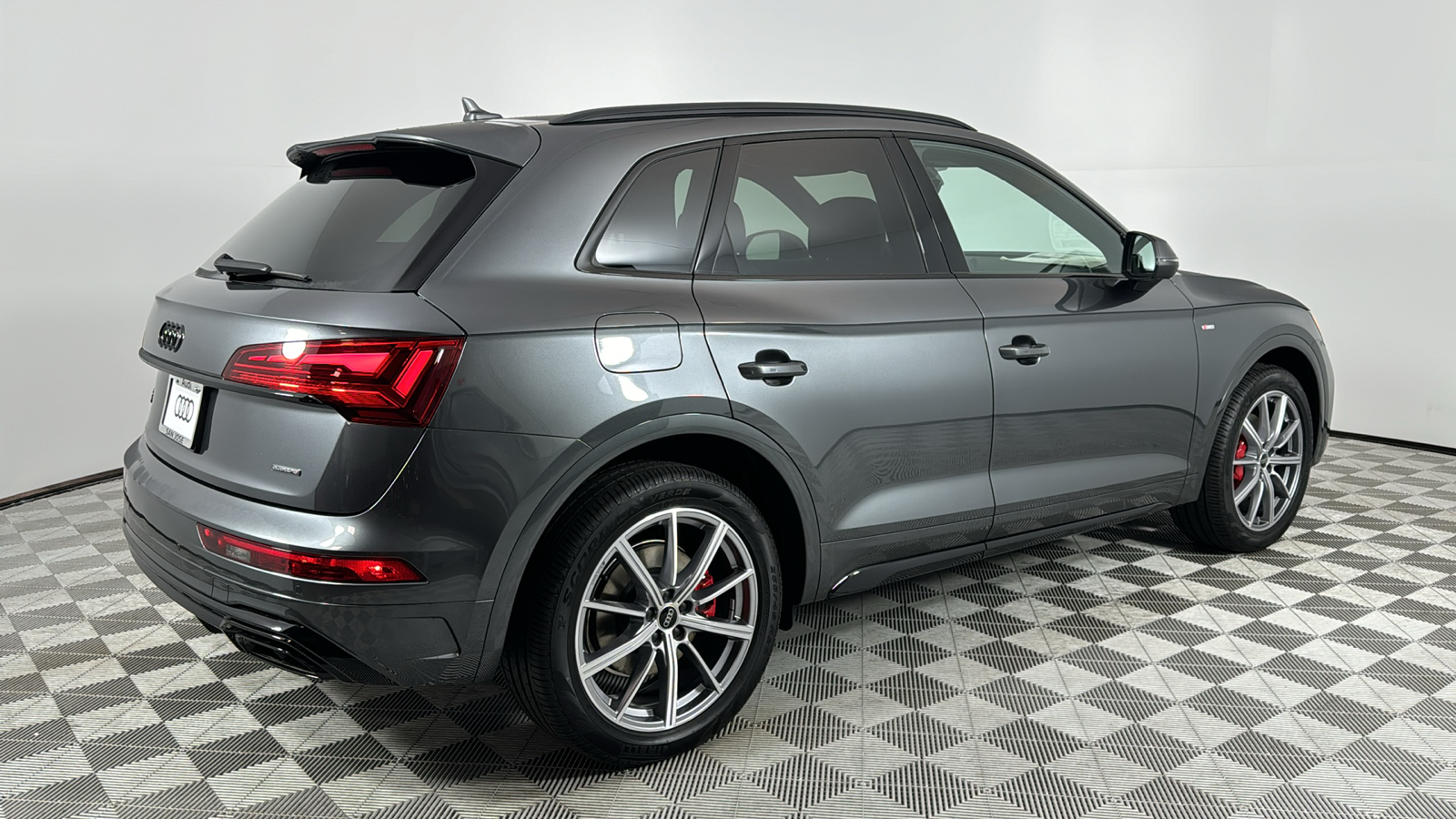 2024 Audi Q5 e  5