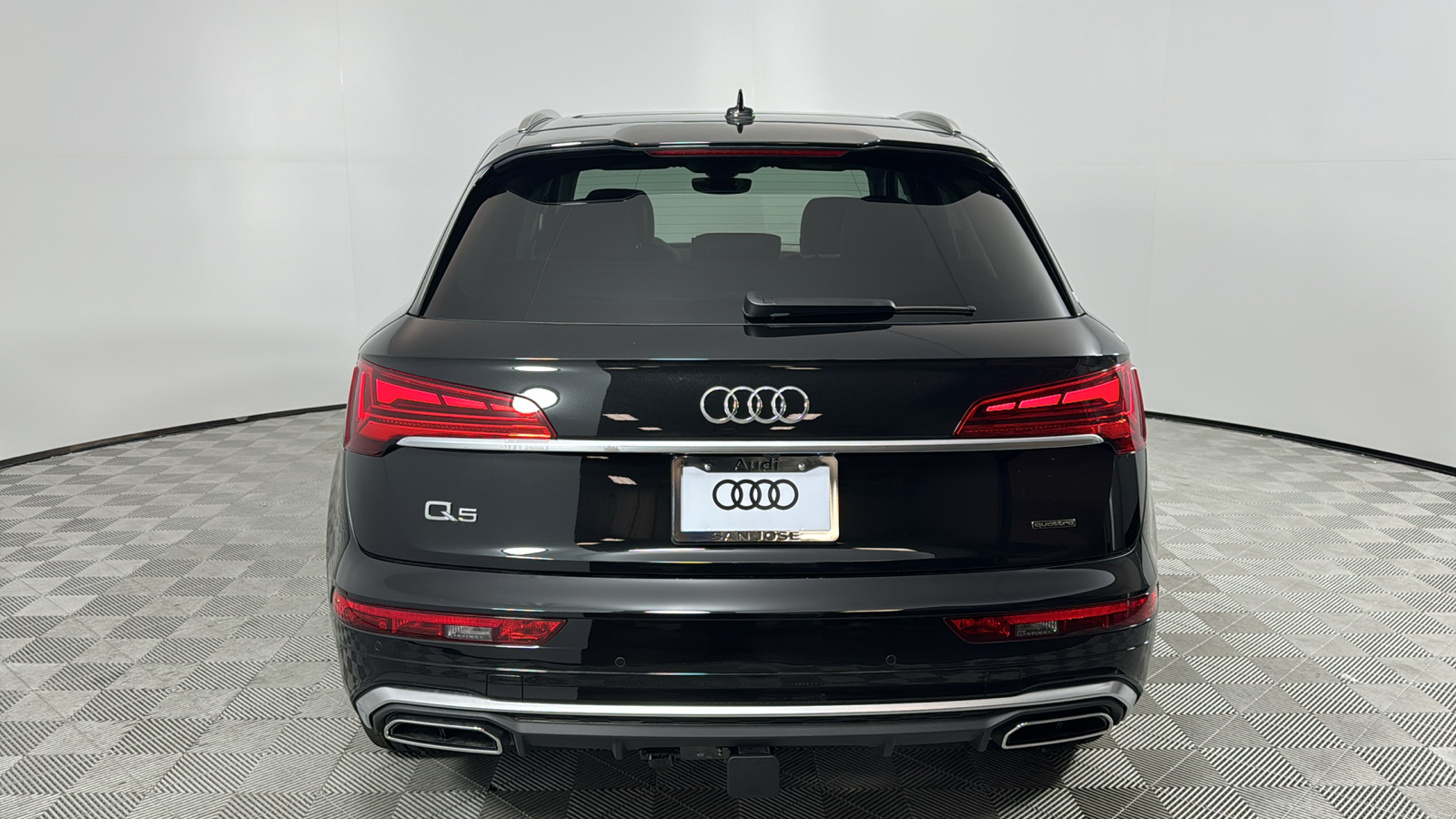 2024 Audi Q5 e  4