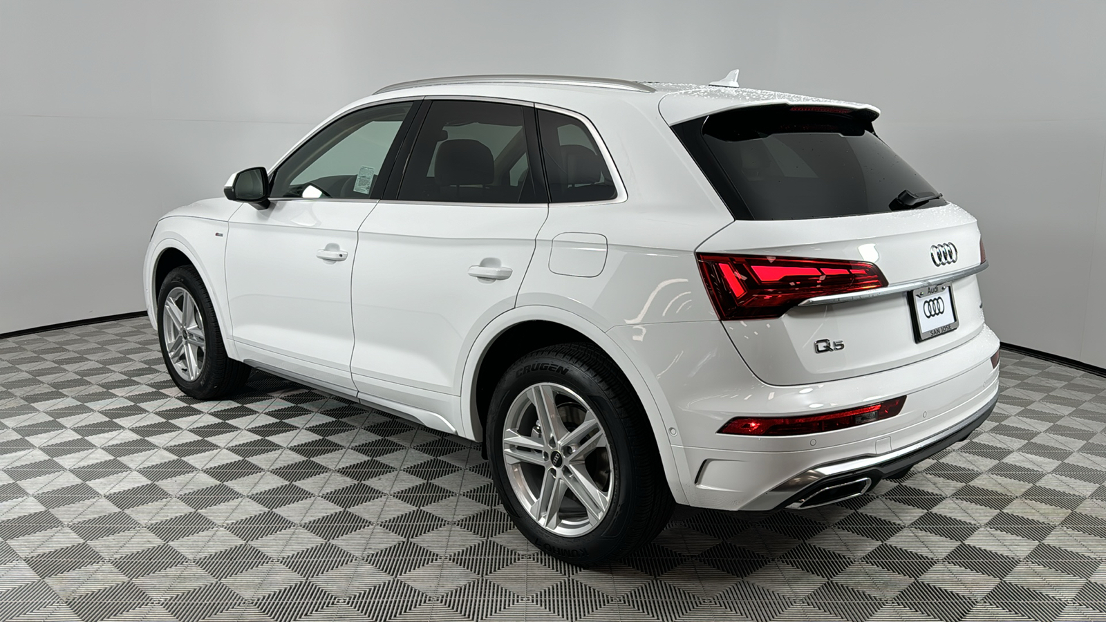 2024 Audi Q5 e  3