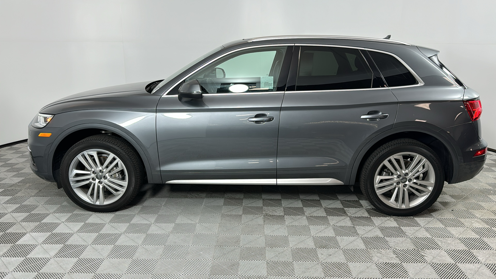 2019 Audi Q5 2.0T Premium Plus 2