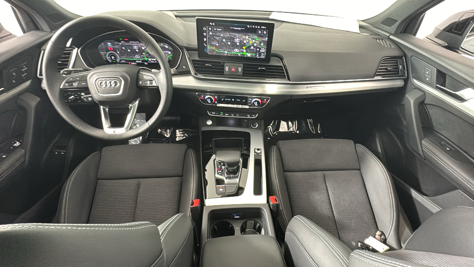 2024 Audi Q5 e  12