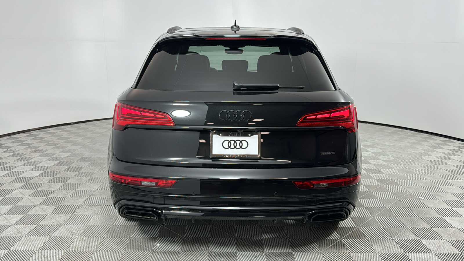 2024 Audi Q5 e  4