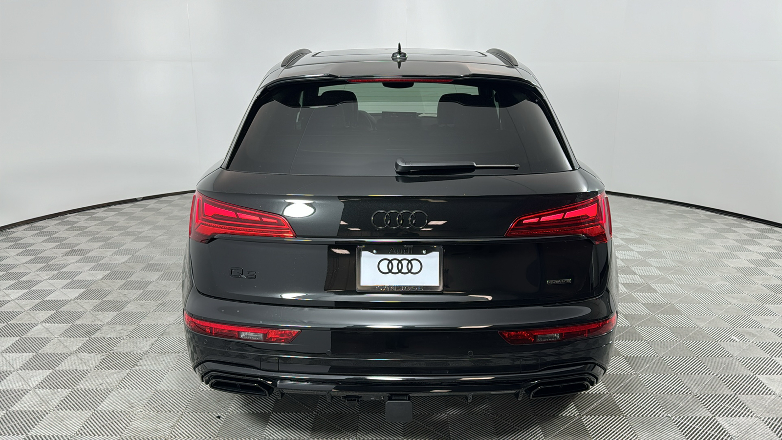 2024 Audi Q5 e  4