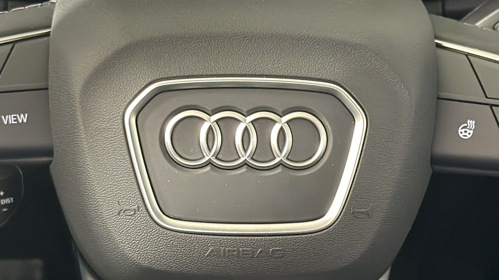 2025 Audi Q5 e  17