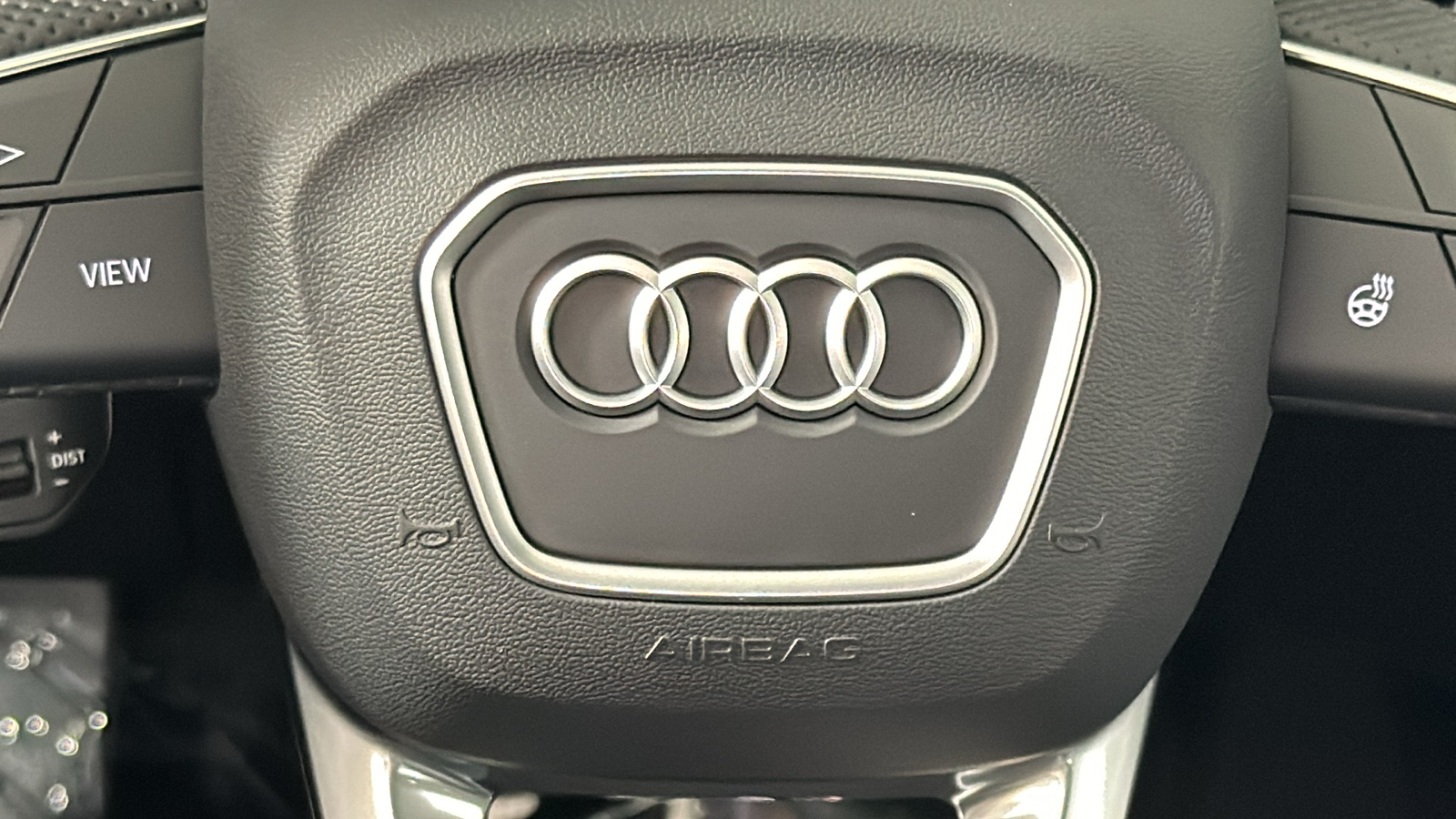 2025 Audi Q5 e  17