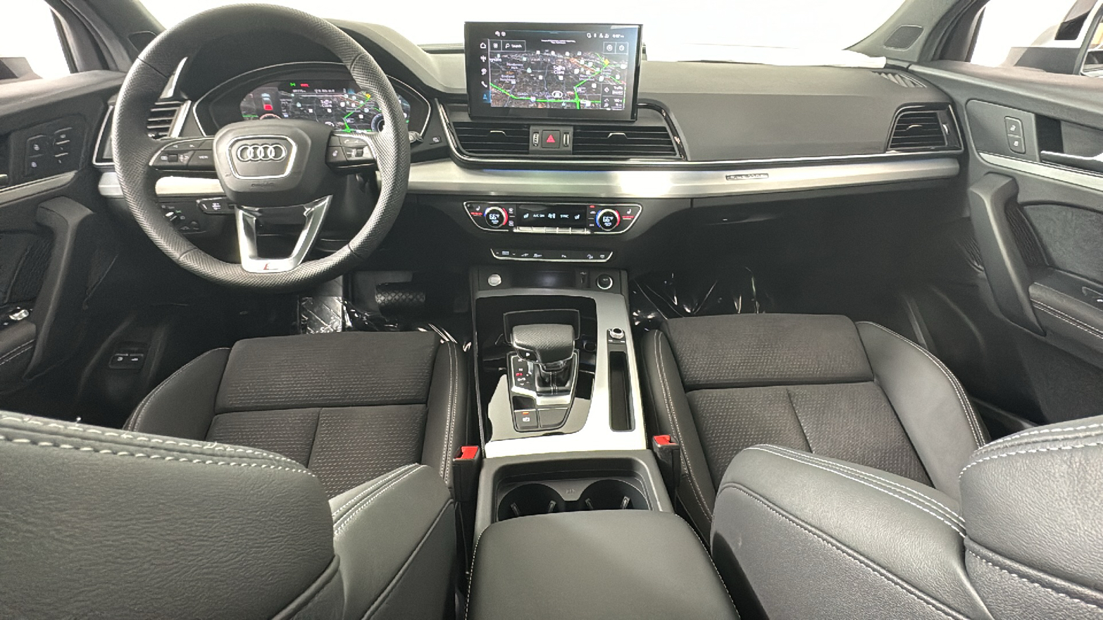 2025 Audi Q5 e  12