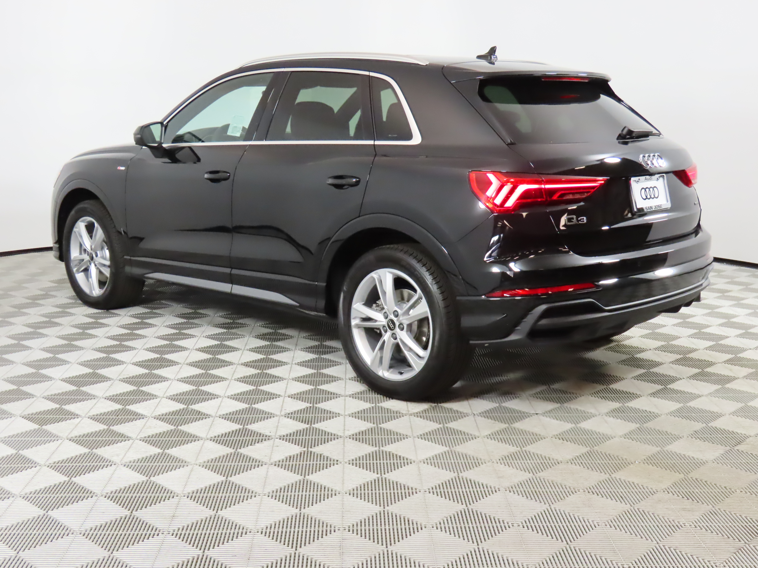 2024 Audi Q3  3