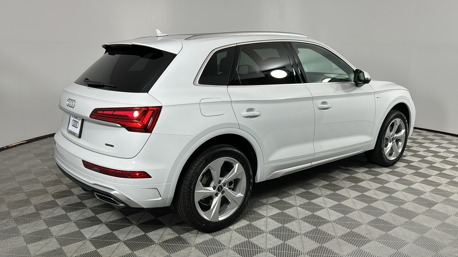 2025 Audi Q5  5