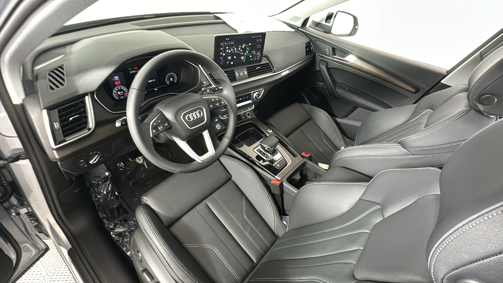 2025 Audi Q5  35