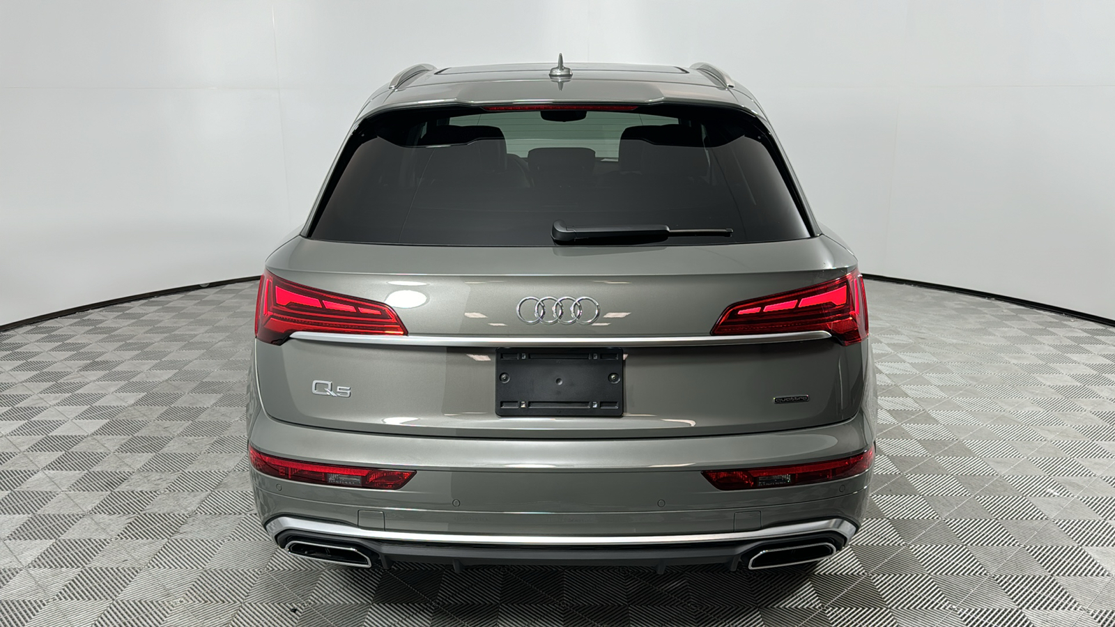 2025 Audi Q5  4