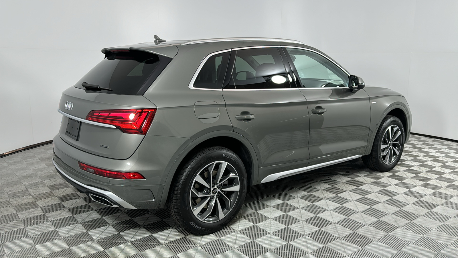 2025 Audi Q5  5