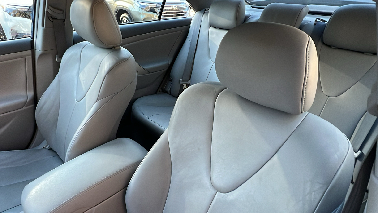 2011 Toyota Camry XLE 25