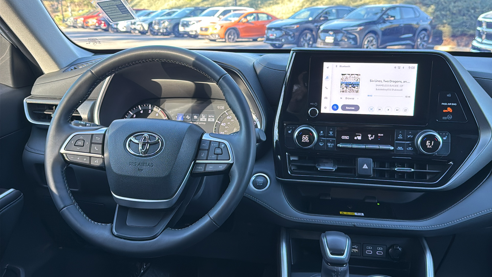 2024 Toyota Highlander XLE 13