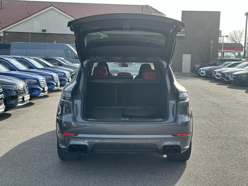 2019 Porsche Cayenne Turbo 24