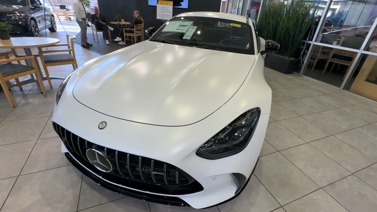 2025 Mercedes-Benz AMG GT 55 26