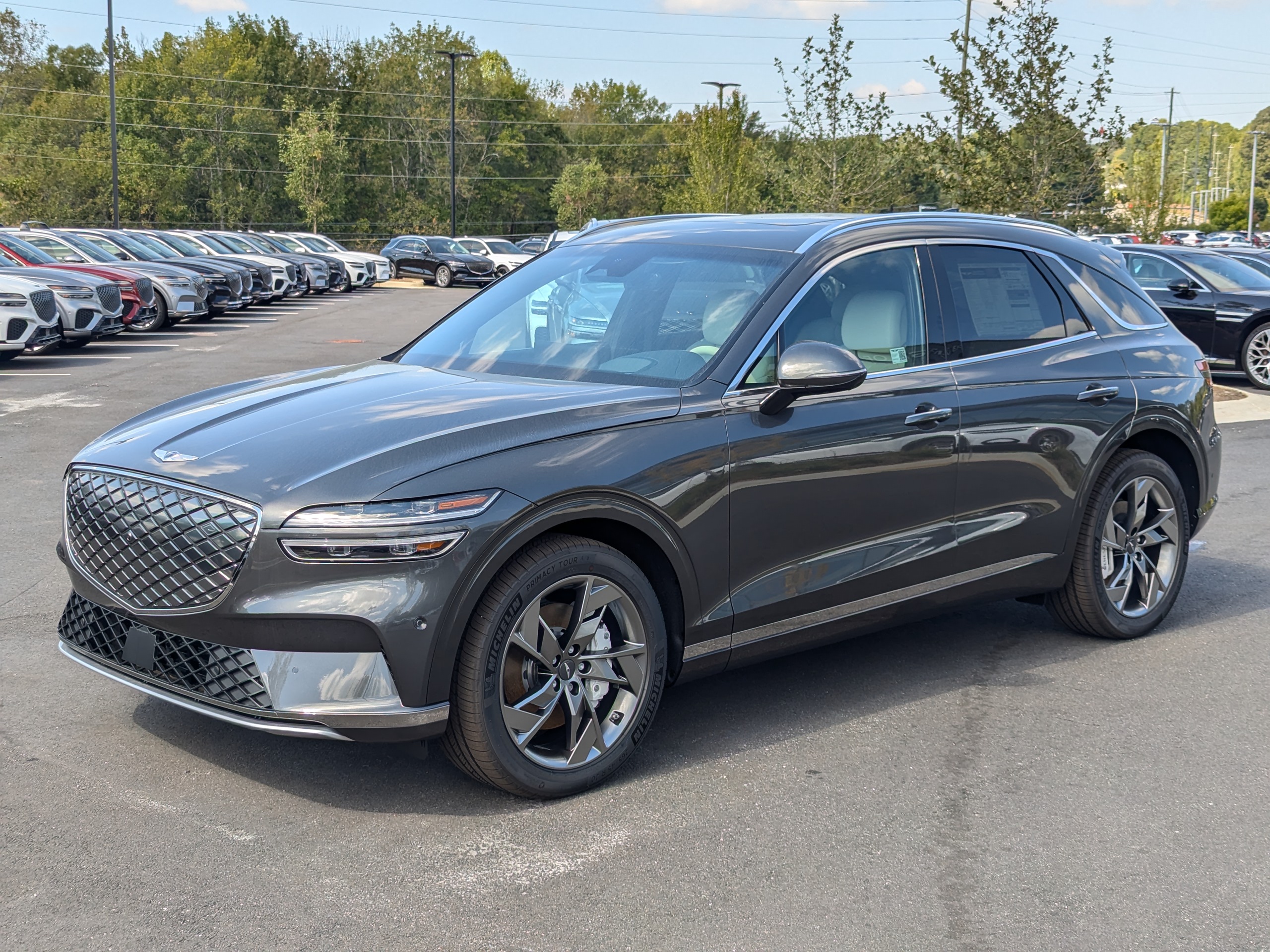 2025 Genesis Electrified GV70 Prestige 3