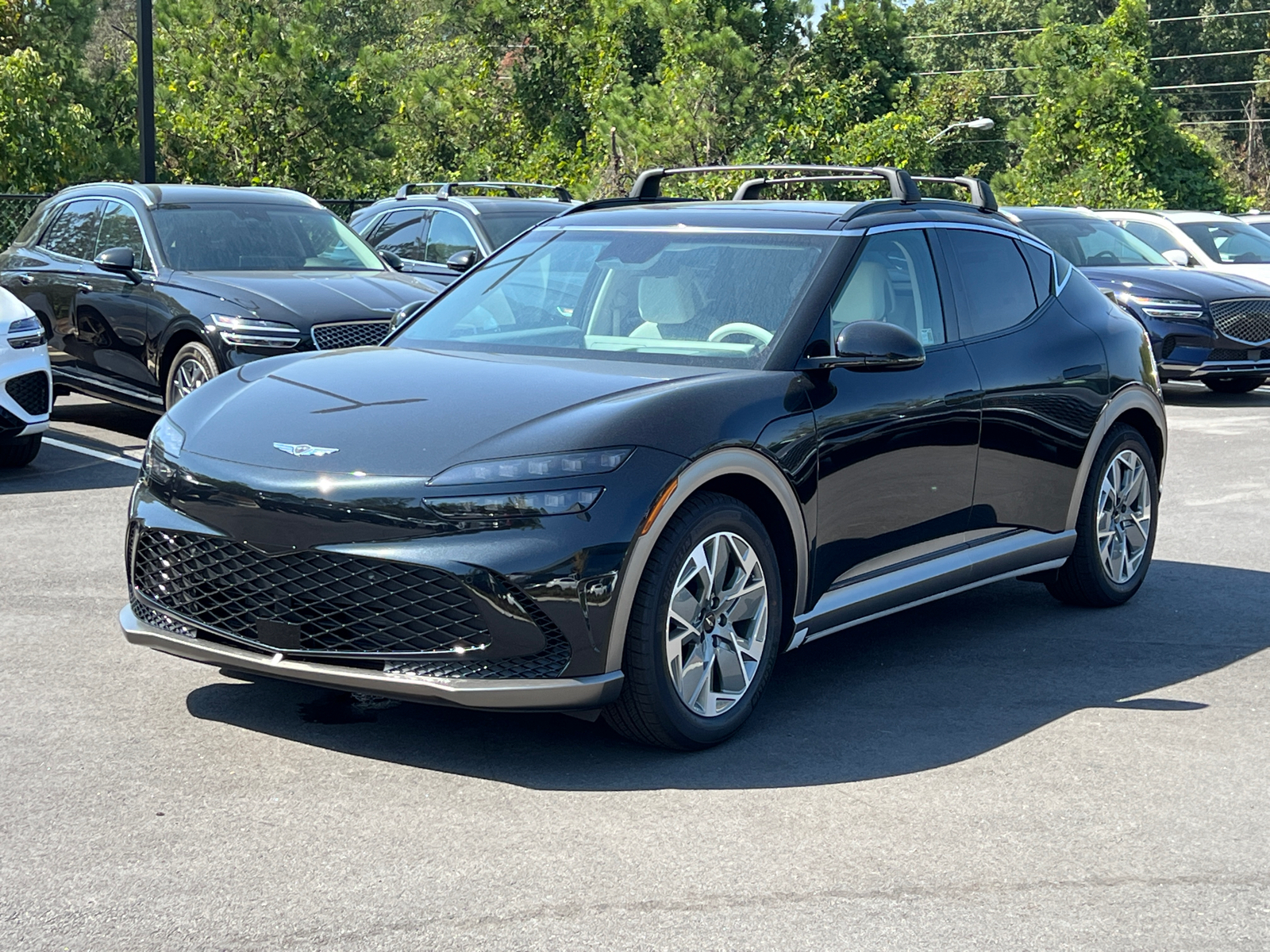 2025 Genesis GV60 Standard 3