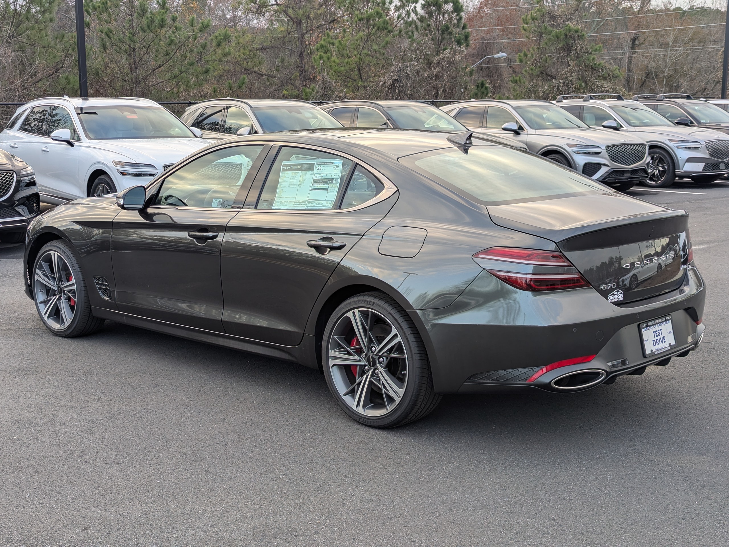 2025 Genesis G70 2.5T 5