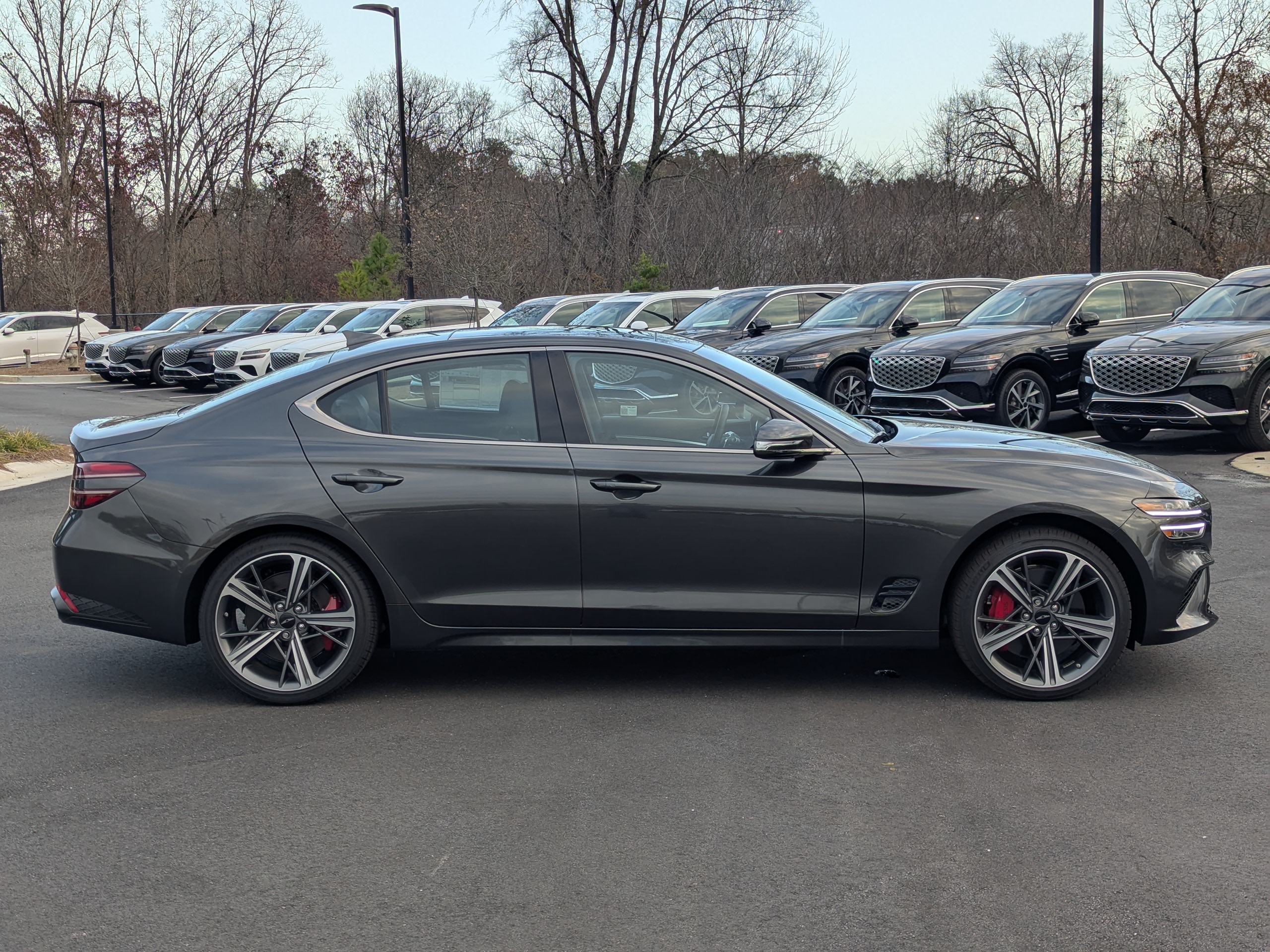 2025 Genesis G70 2.5T 8