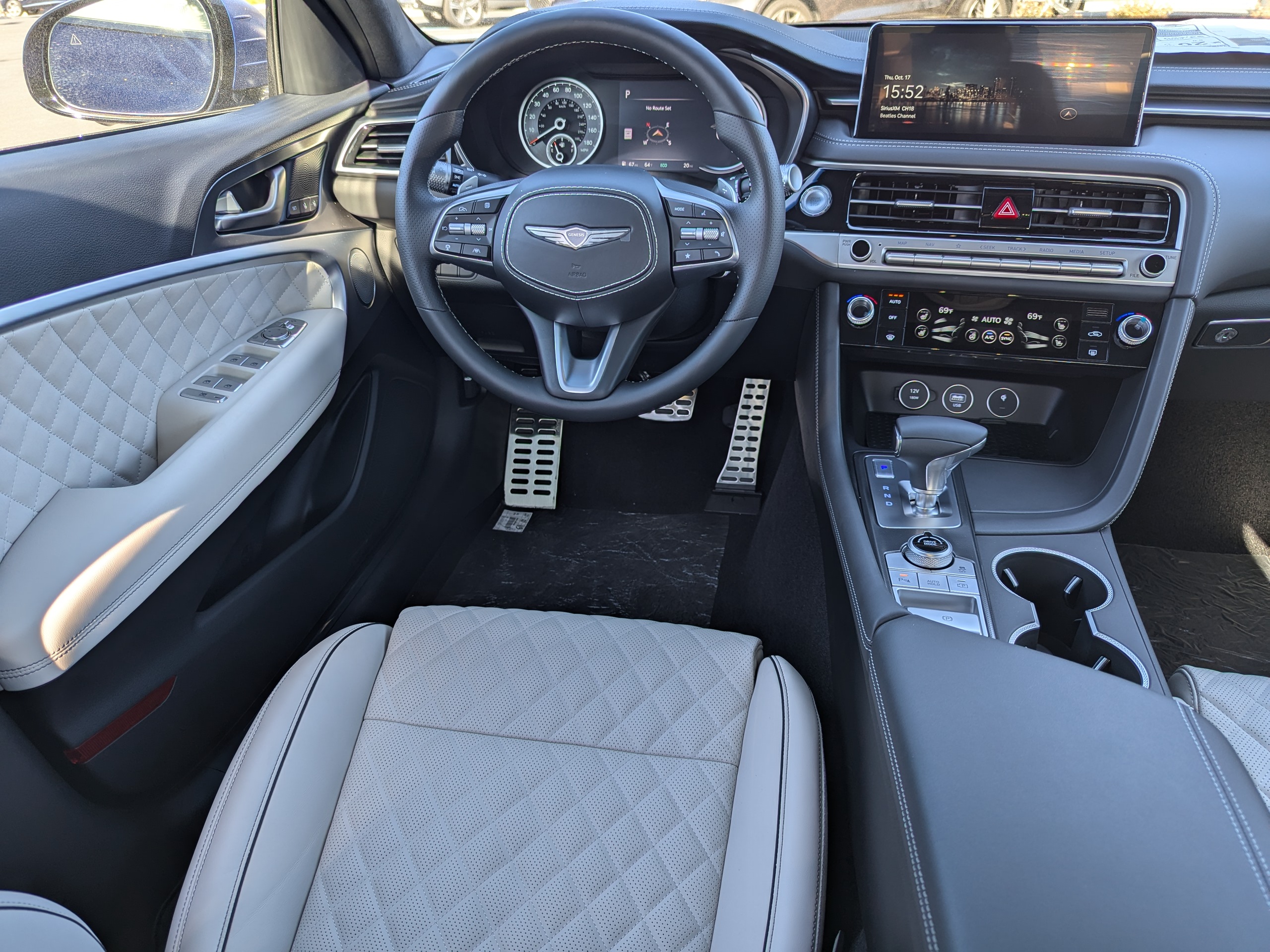 2025 Genesis G70 3.3T Sport Prestige 14