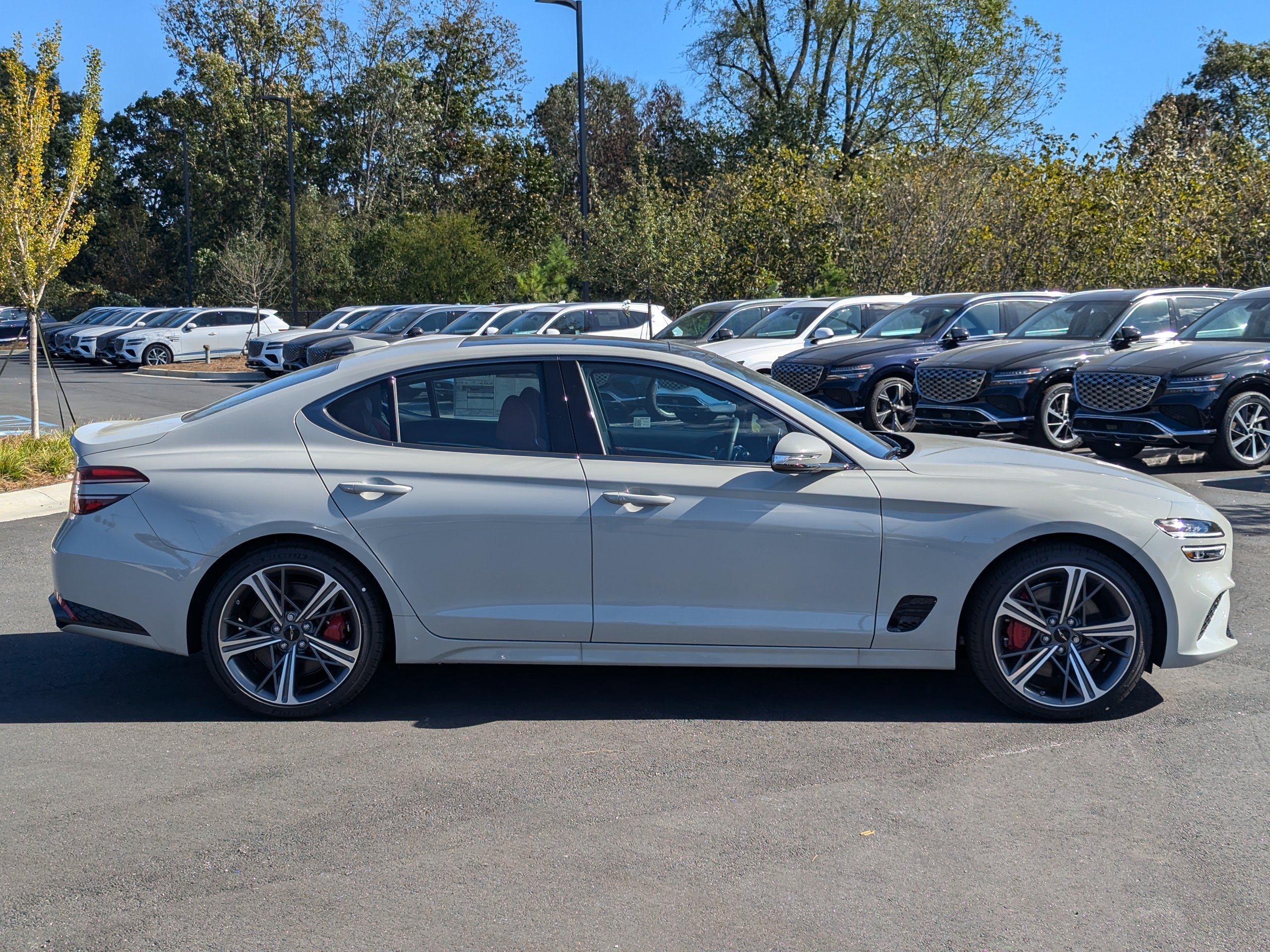 2025 Genesis G70 2.5T Sport Prestige 8