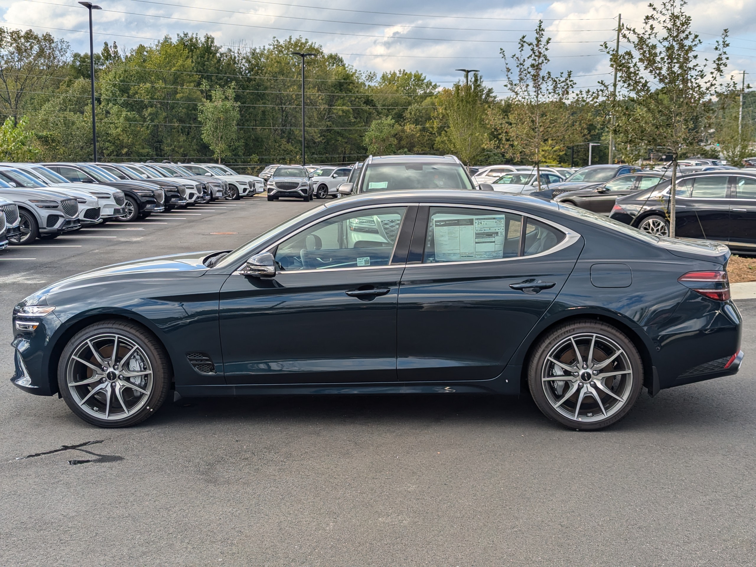 2025 Genesis G70 2.5T 4