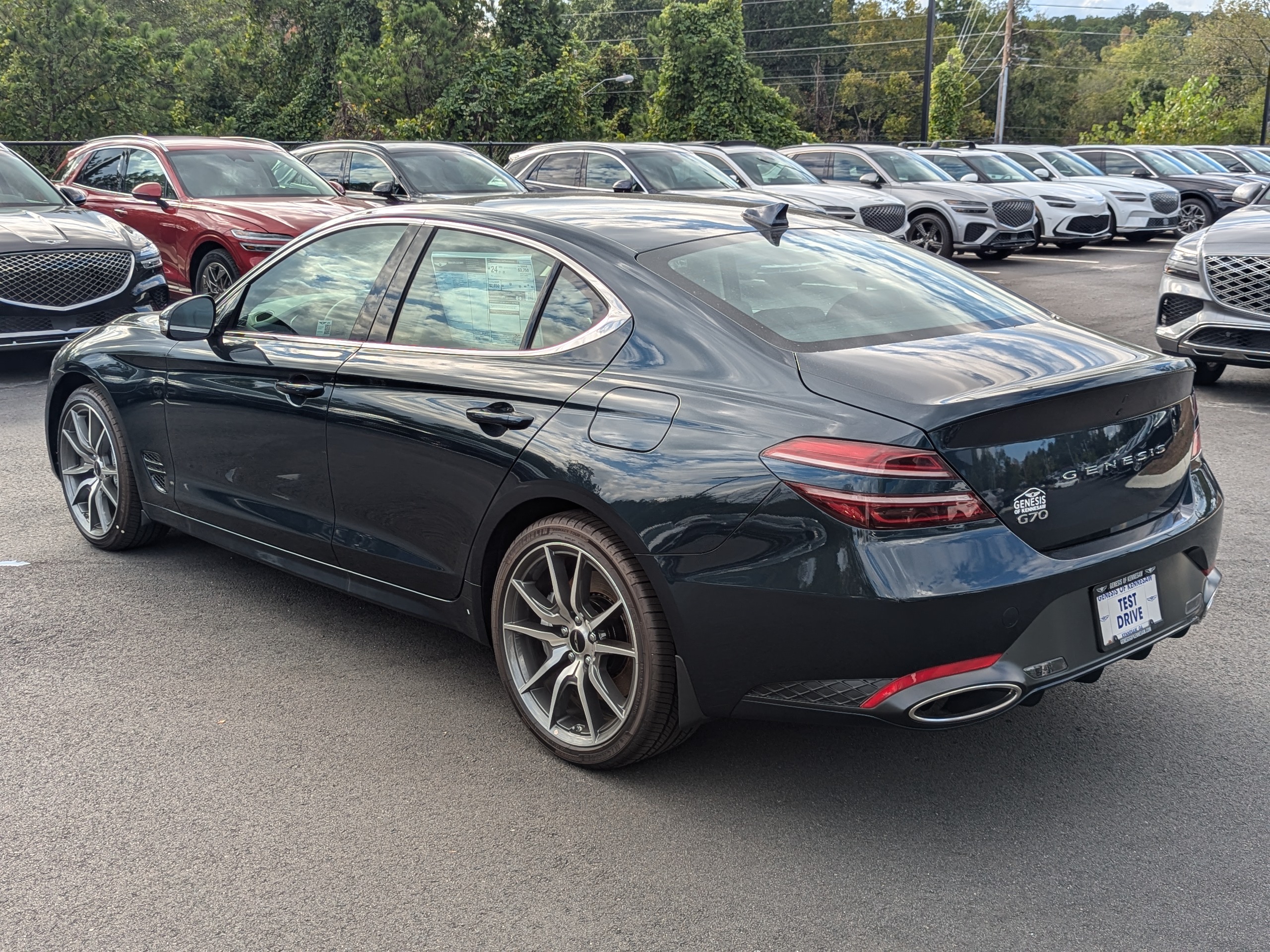 2025 Genesis G70 2.5T 5