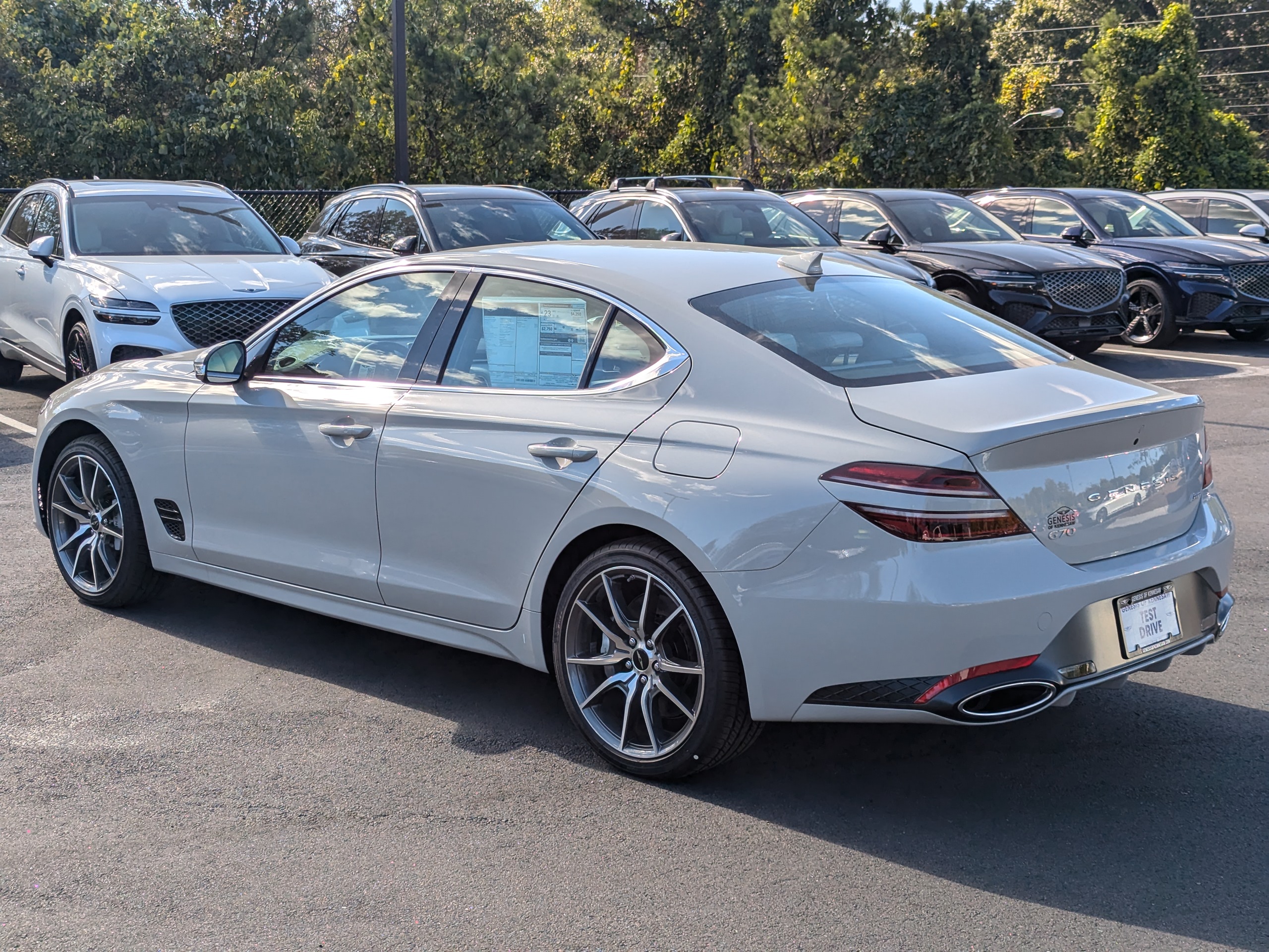 2025 Genesis G70 2.5T 5