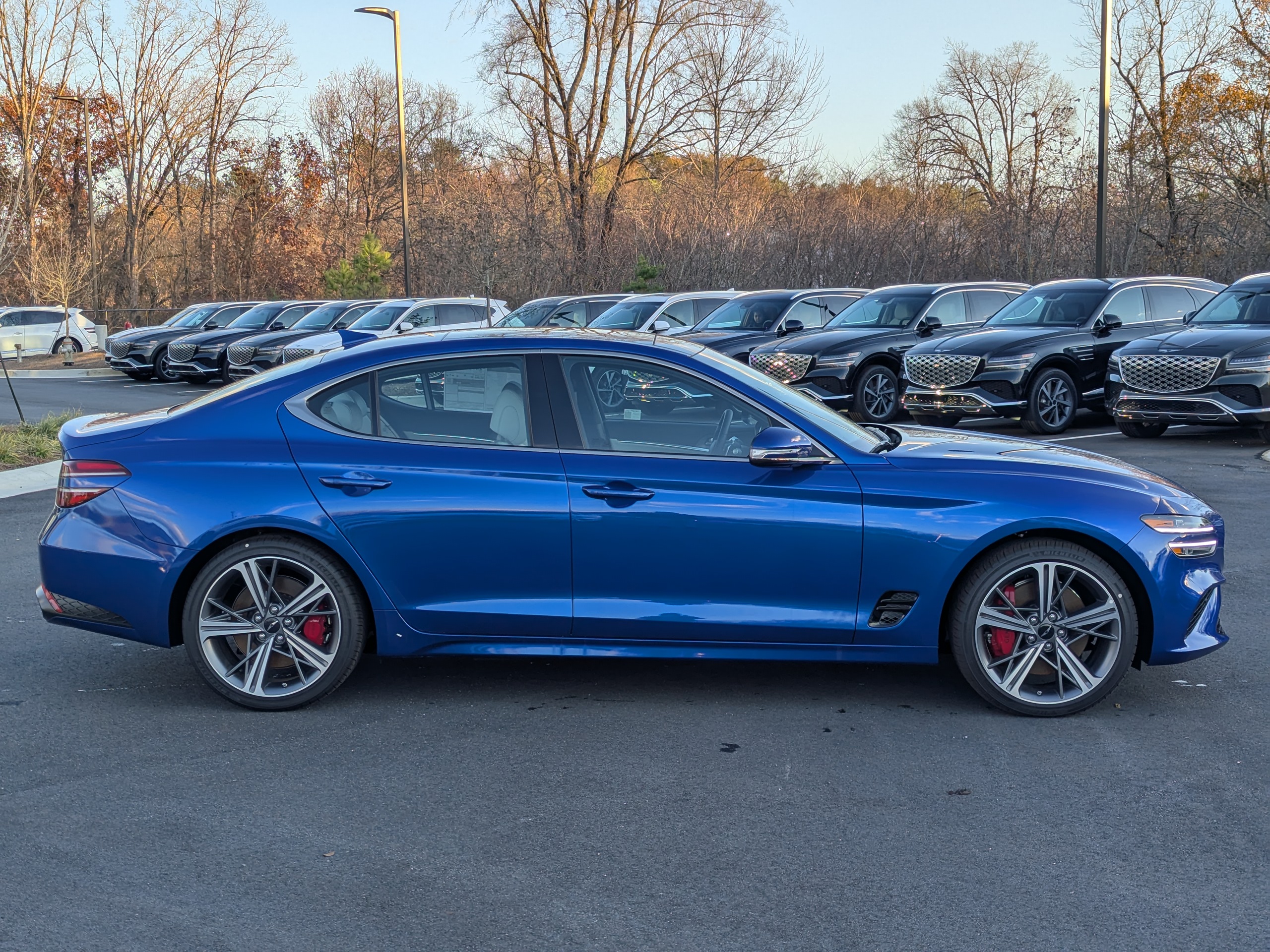 2025 Genesis G70 2.5T 8