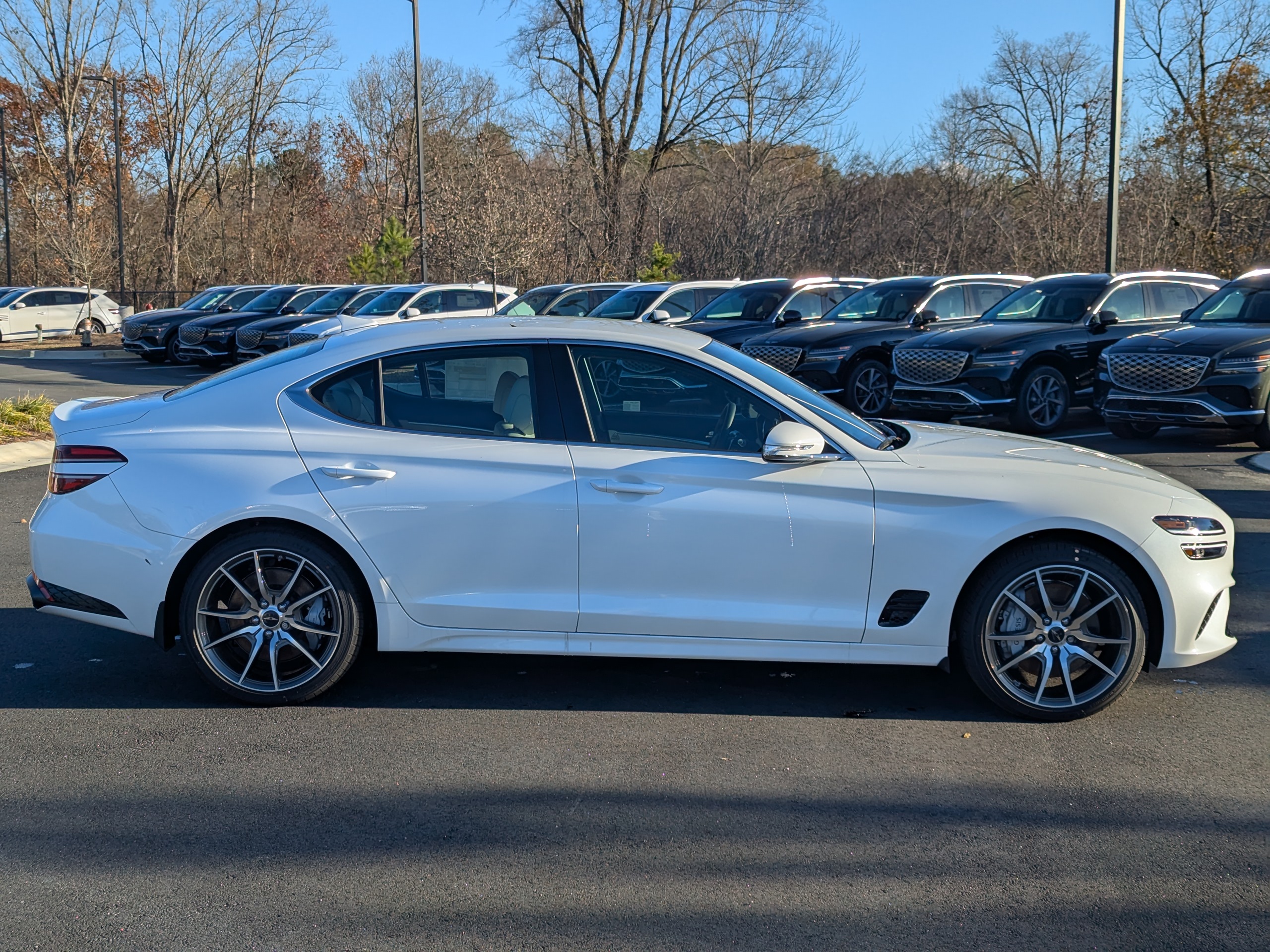 2025 Genesis G70 2.5T 8