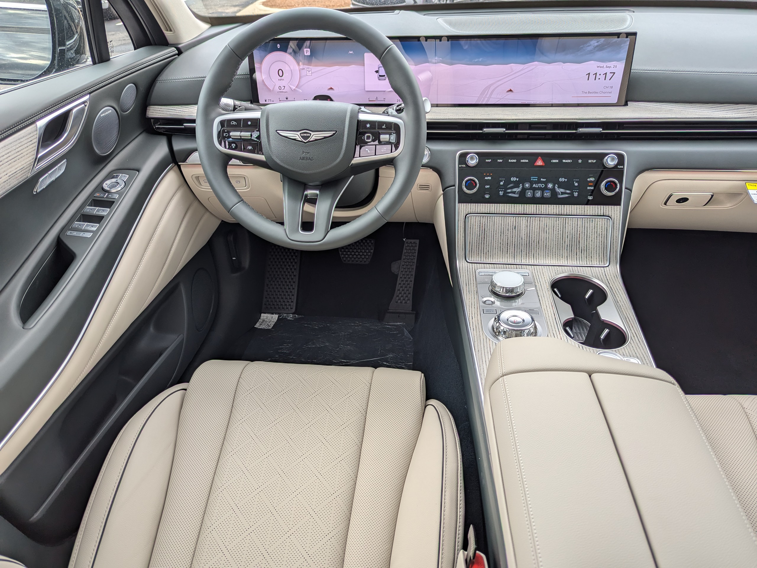 2025 Genesis GV80 2.5T Prestige 14