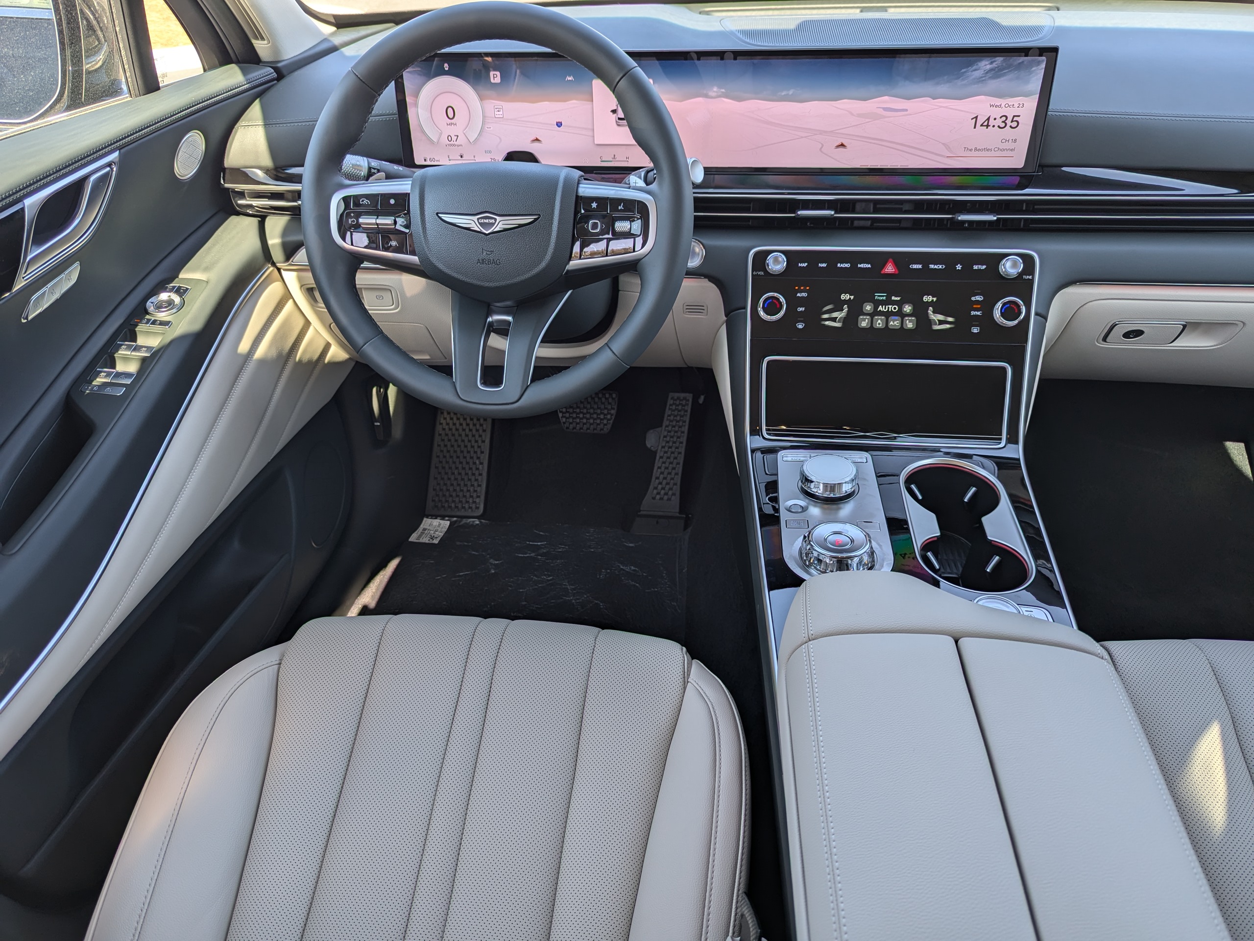 2025 Genesis GV80 2.5T Standard 14