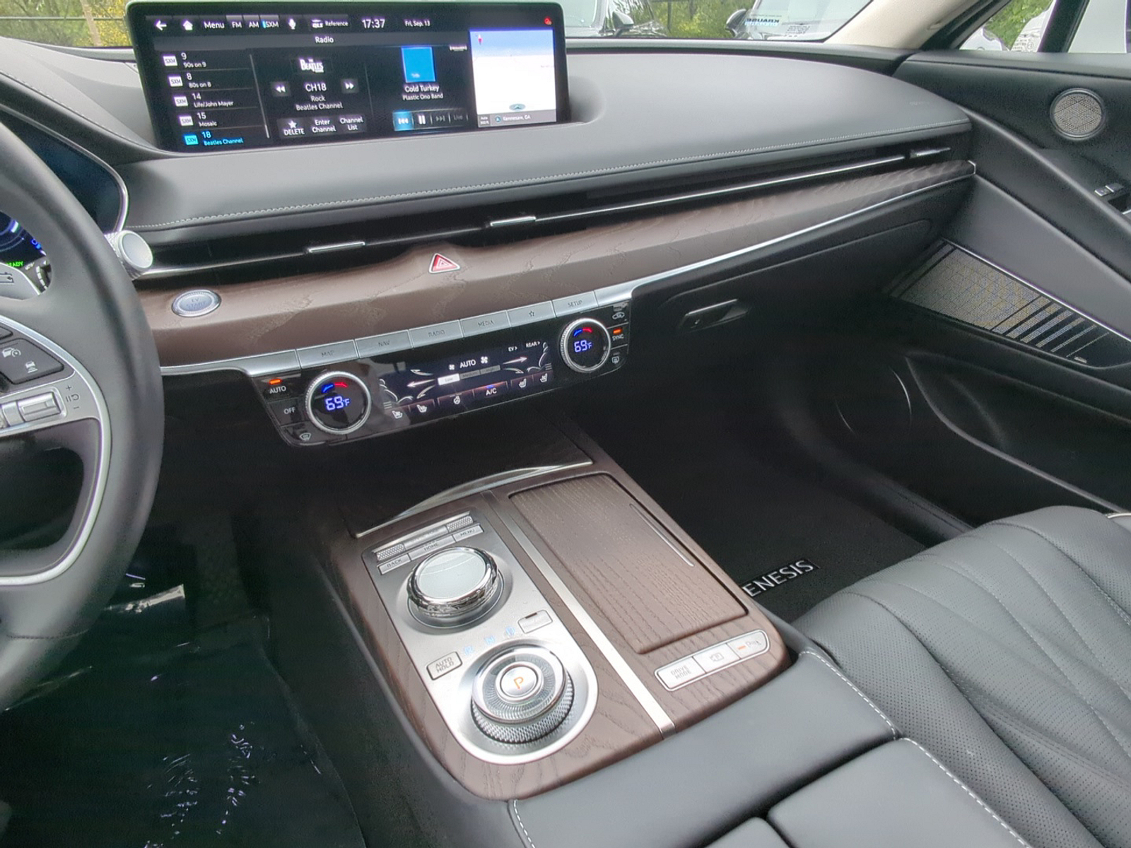 2023 Genesis Electrified G80 Base 24