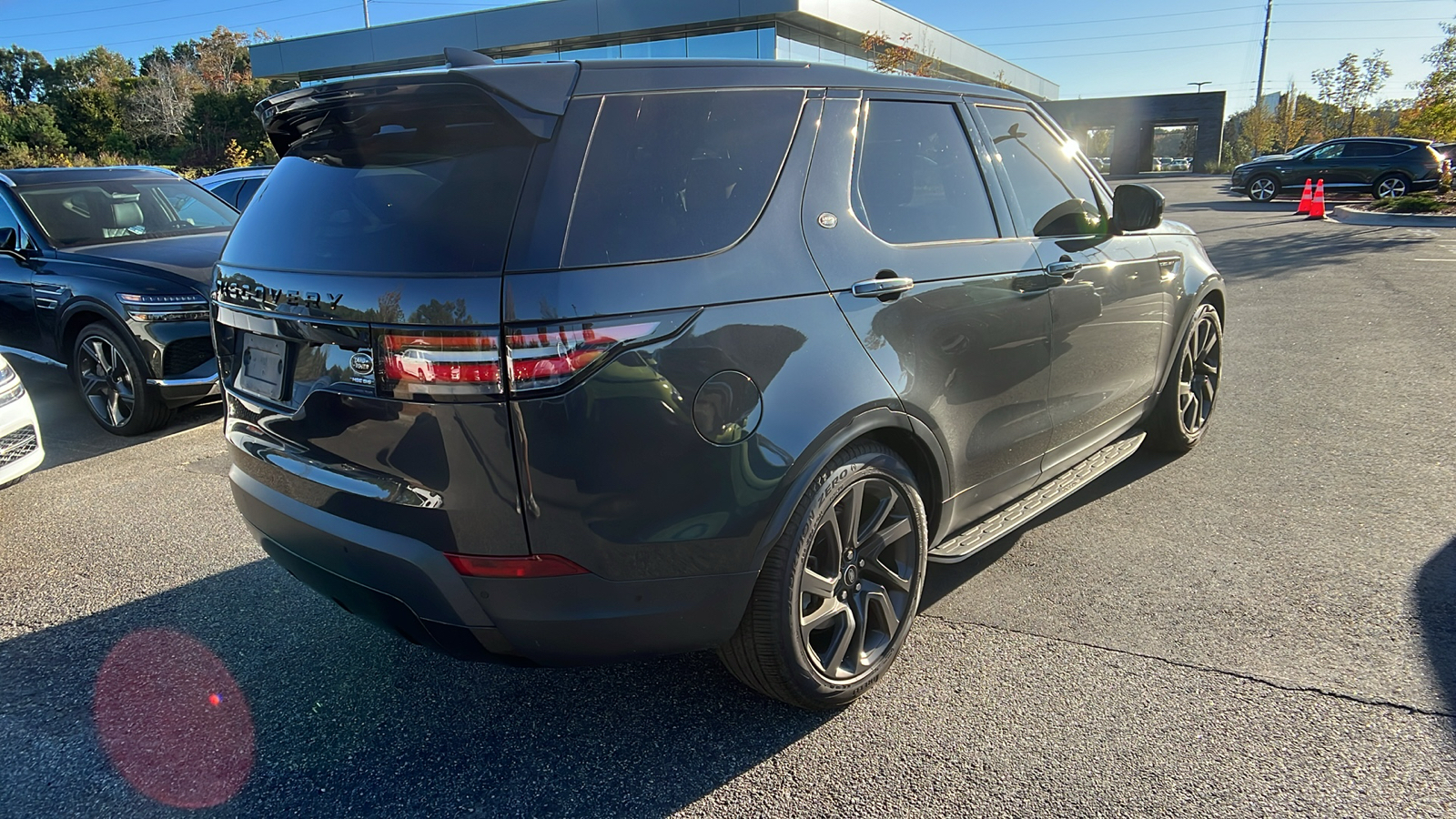 2020 Land Rover Discovery HSE Luxury 7