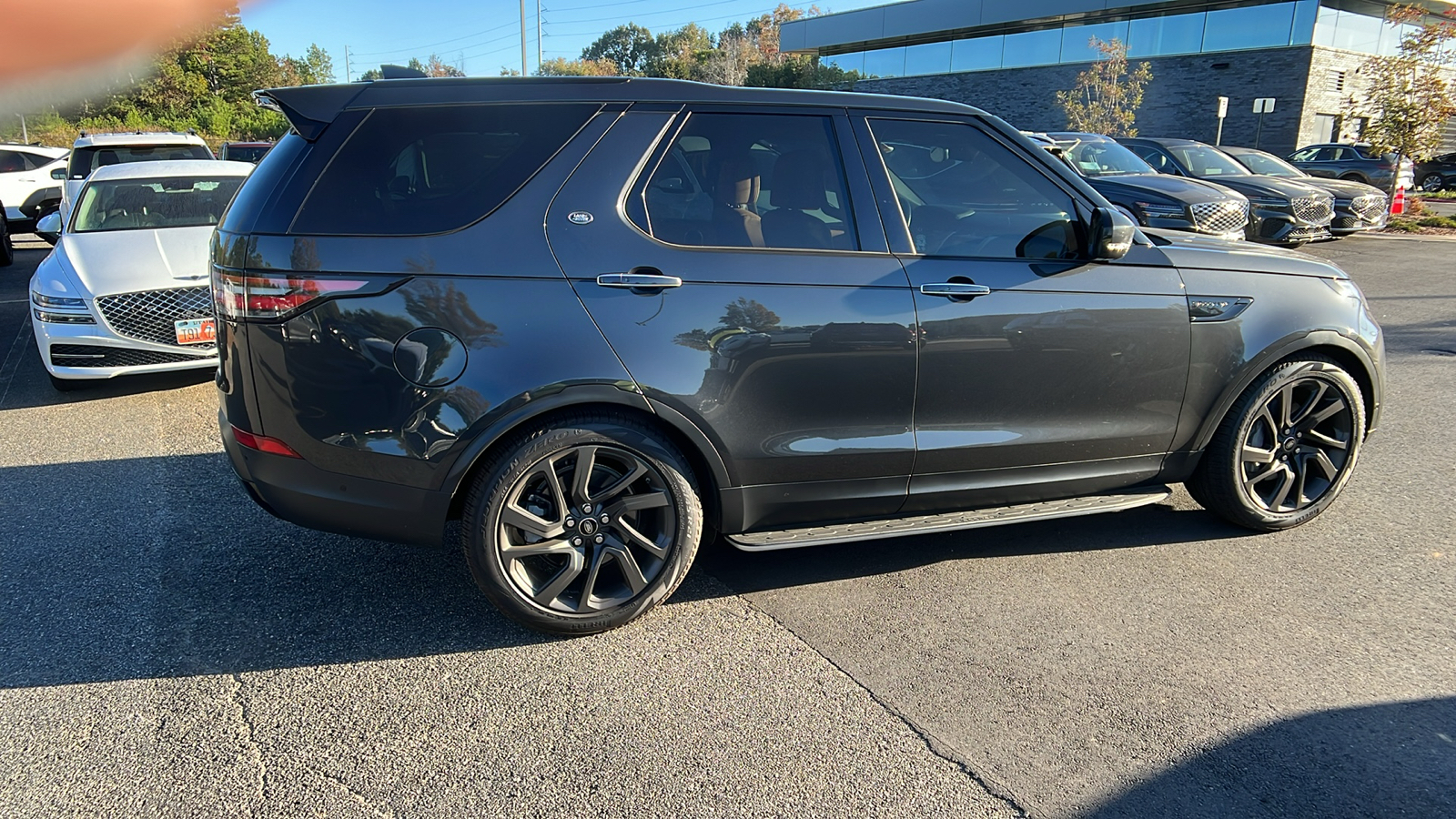 2020 Land Rover Discovery HSE Luxury 8