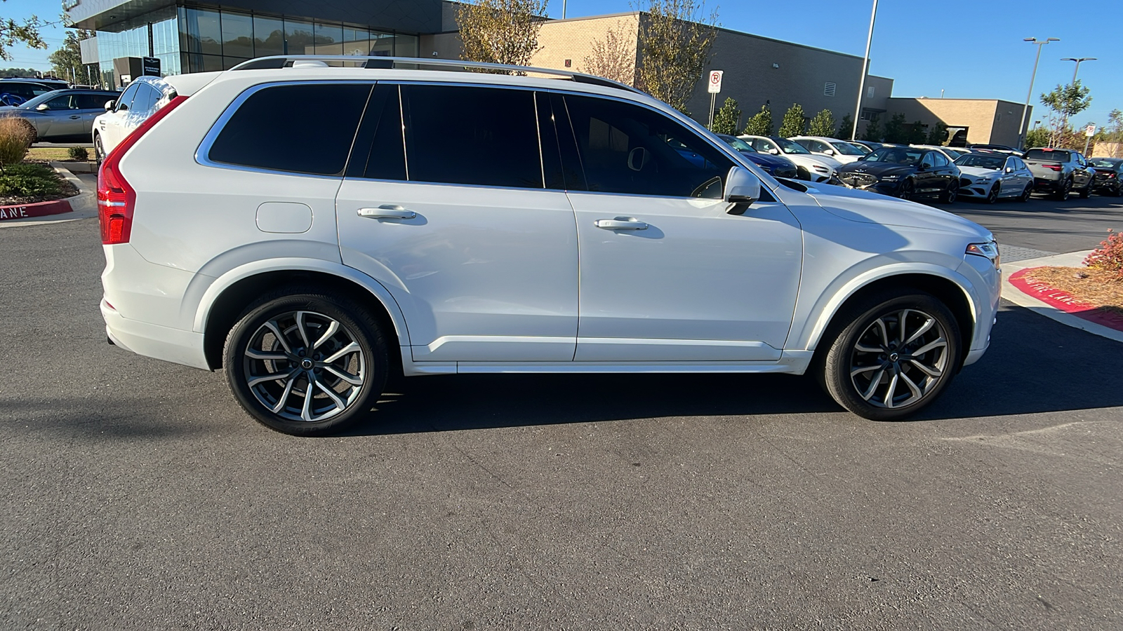 2019 Volvo XC90 T5 Momentum 7