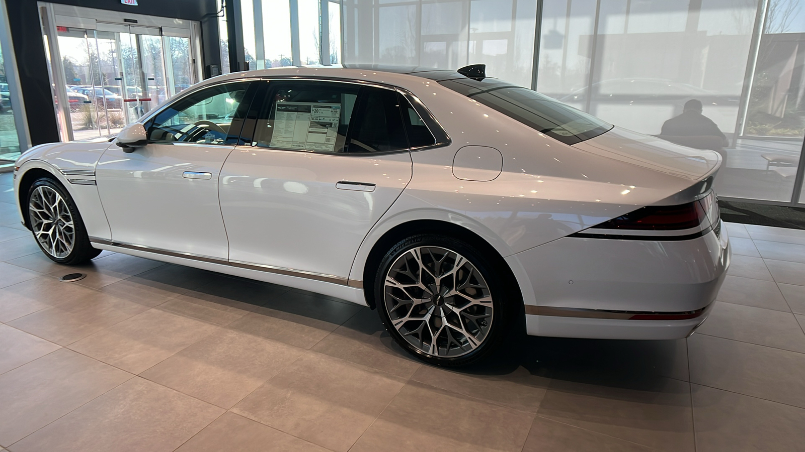 2025 Genesis G90 3.5T e-SC 5