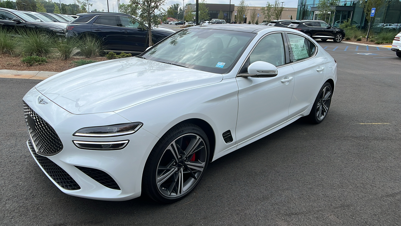 2025 Genesis G70 2.5T 3