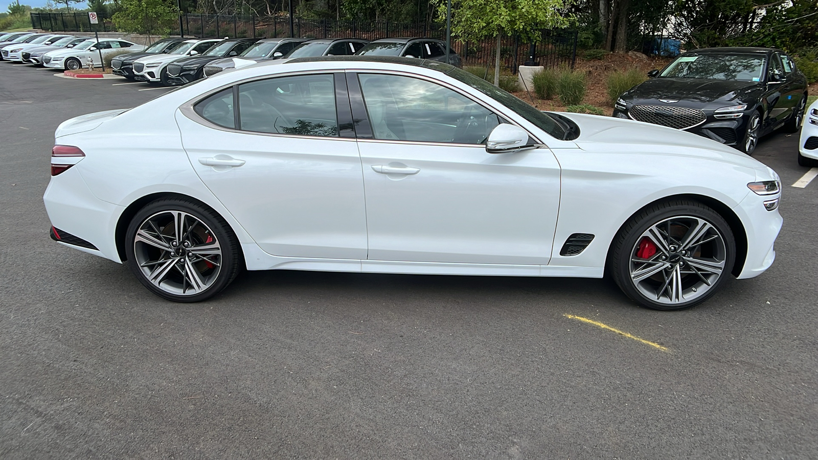 2025 Genesis G70 2.5T 8