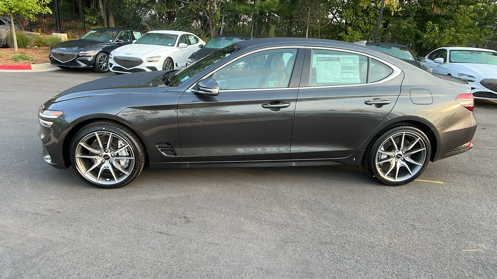 2025 Genesis G70 2.5T 4