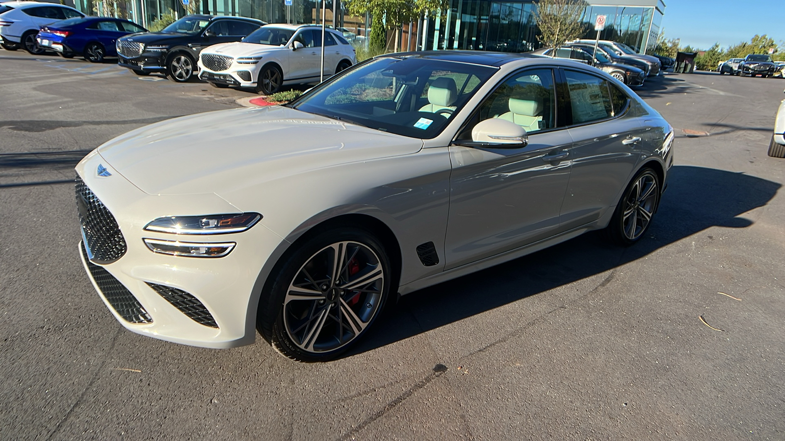 2025 Genesis G70 2.5T 3