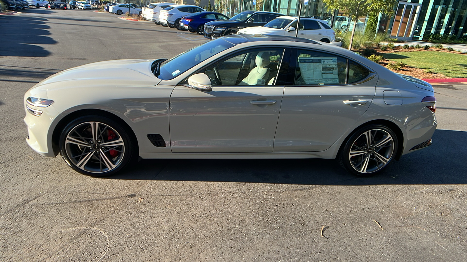 2025 Genesis G70 2.5T 4