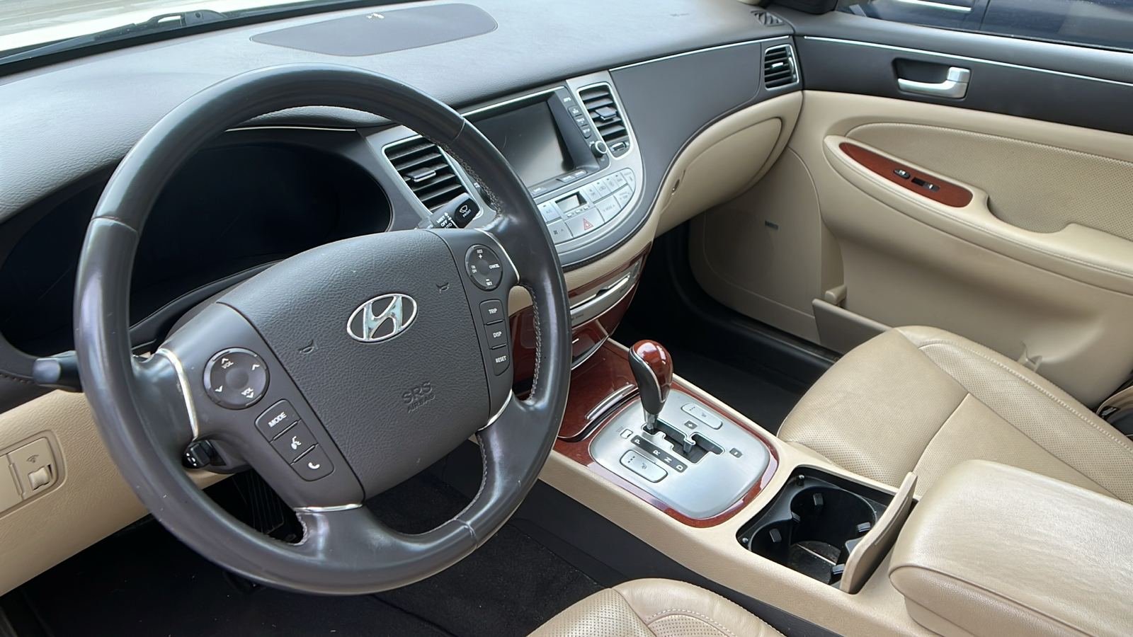 2012 Hyundai Genesis 3.8 12