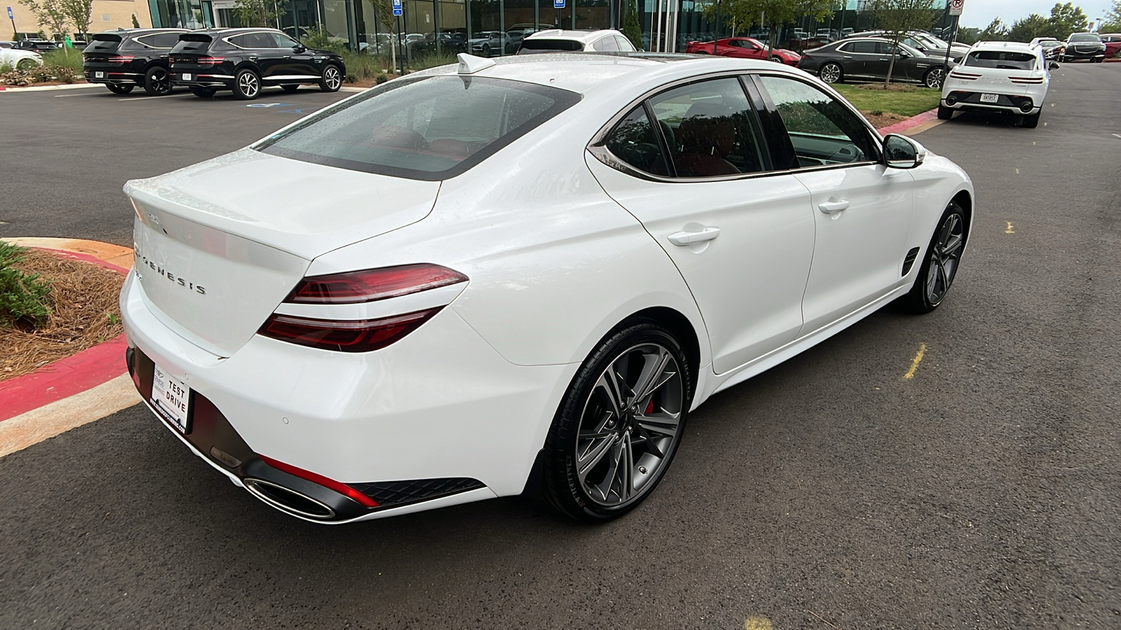 2025 Genesis G70 2.5T 7