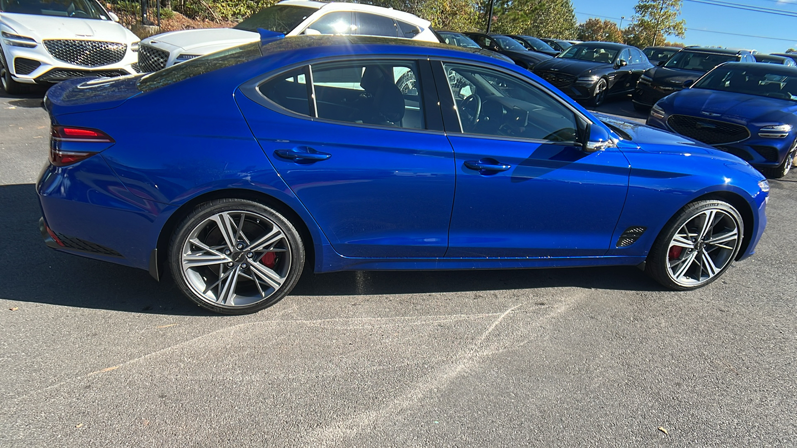 2025 Genesis G70 2.5T 8