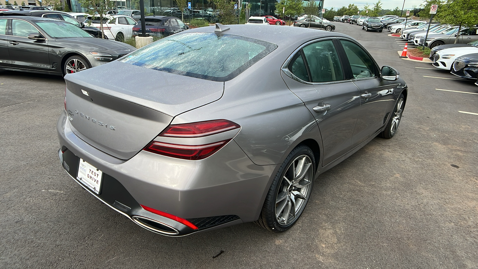 2025 Genesis G70 2.5T 7